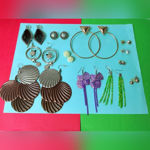 Earrings Assortment Bundle Of 12 - Picture 3 of 3